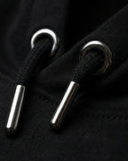 Lamaste Hoodie in Schwarz, Detailansicht des Drucks mit hochwertigem Design und klaren Linien. Lama Hoodie, gemütlicher ...