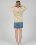 Lamerica Hoodie in Desert Dust für Damen – Rückansicht. Statement-Hoodie für Freiheitsliebende mit perfekter Passform.