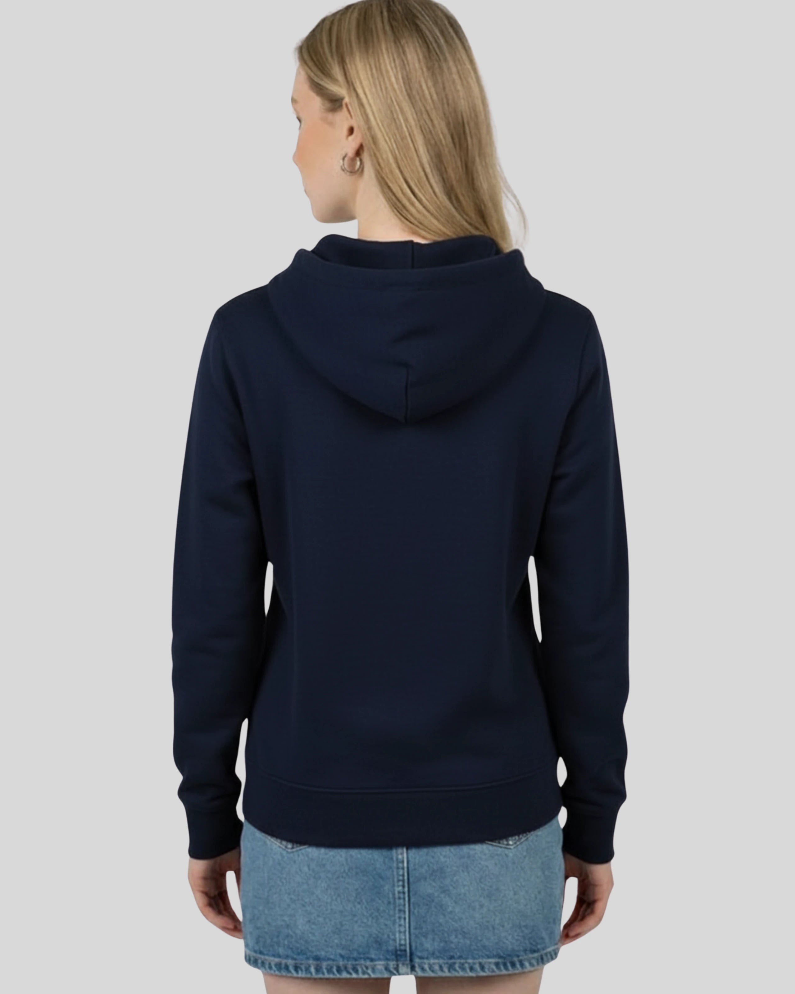 Lamerica Hoodie in French Navy für Damen – Rückansicht. lässiger Kapuzenpullover für Damen mit perfekter Passform.