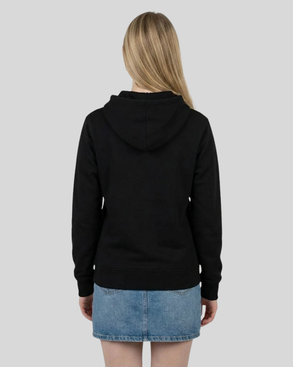 Lamerica Hoodie in Schwarz für Damen – Rückansicht. Streetwear Hoodie mit Lamerica-Print mit perfekter Passform.