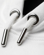 Detailansicht des Stoffes: Lamerica Hoodie in Weiß. Liebe zum Detail – spürbare Qualität.