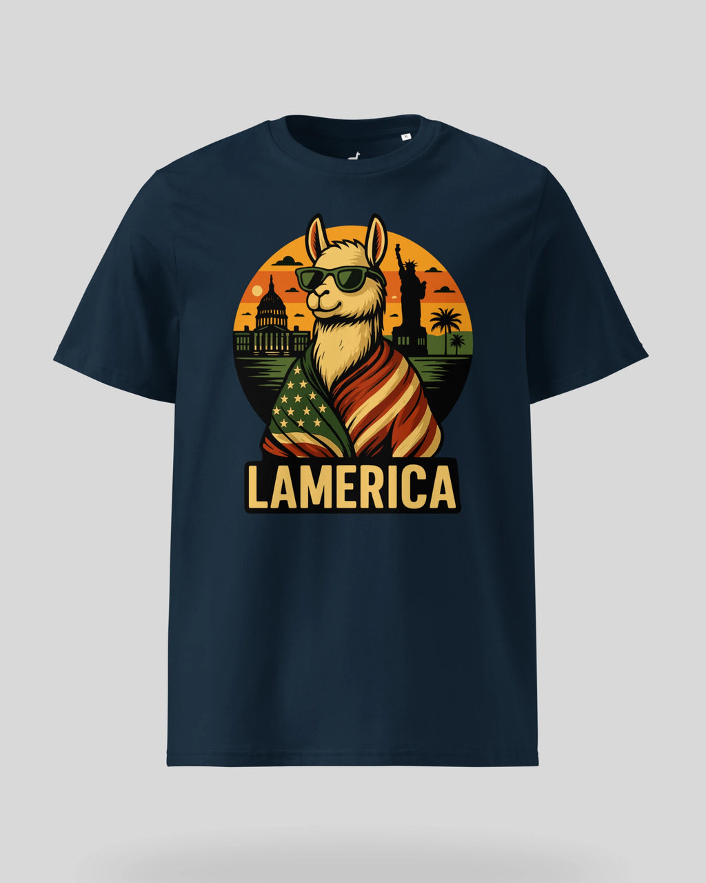 Freigestelltes Lamerica T-Shirt in French Navy auf weißem Hintergrund. Perfekte Produktfotografie für deinen Online-Einkauf.