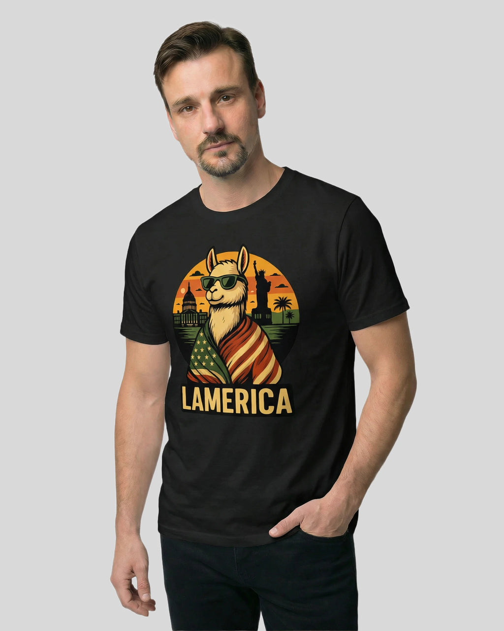 Frontansicht des Lamerica T-Shirts in Schwarz für Herren. Ein Geschenk für USA-Fans aus Bio-Baumwolle für einen selbstbewussten Auftritt.