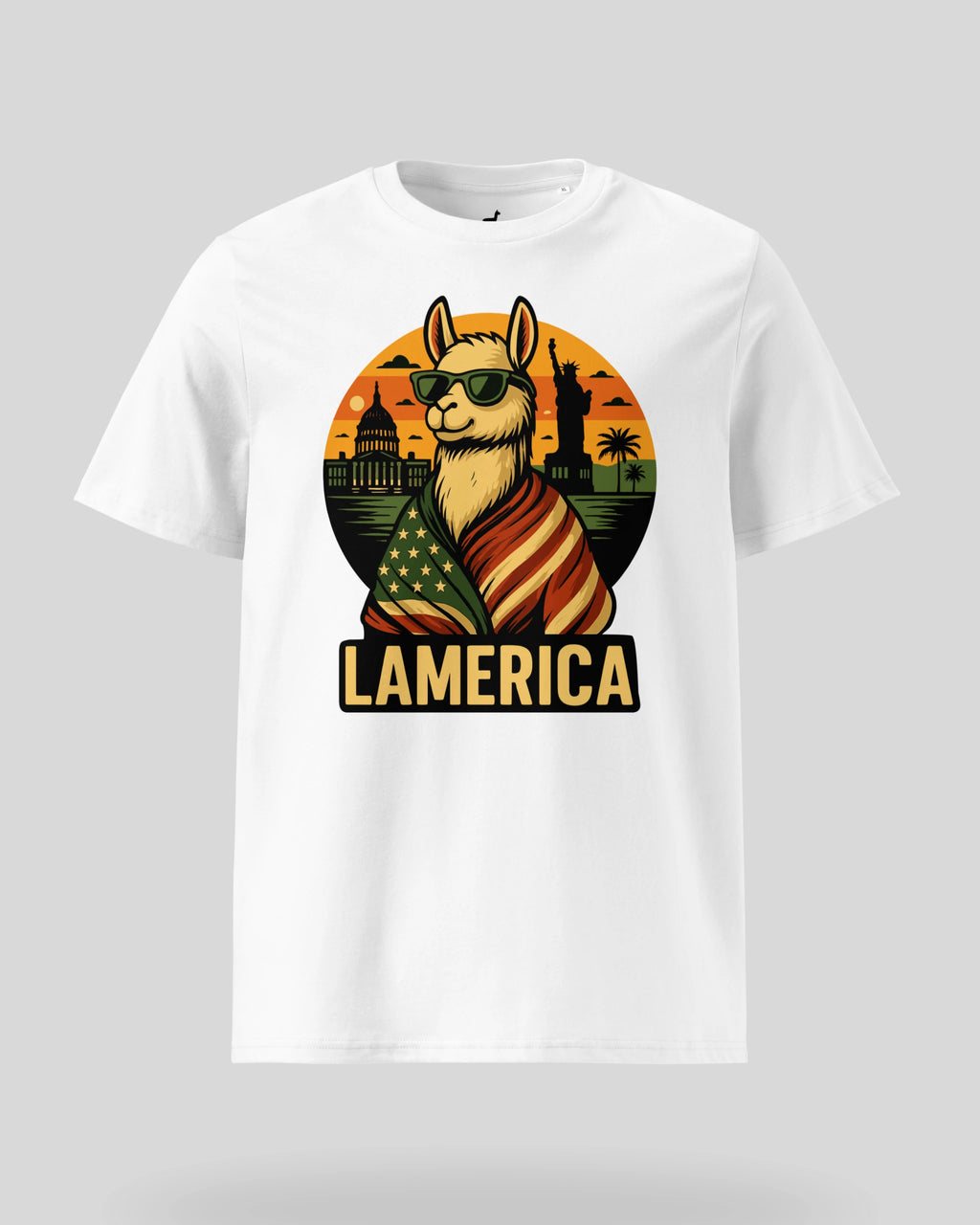 Freigestelltes Lamerica T-Shirt in Weiß auf weißem Hintergrund. Perfekte Produktfotografie für deinen Online-Einkauf.