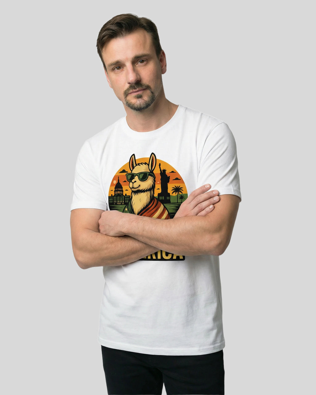Frontansicht des Lamerica T-Shirts in Weiß für Herren. Ein Geschenk für USA-Fans aus Bio-Baumwolle für einen selbstbewussten Auftritt.