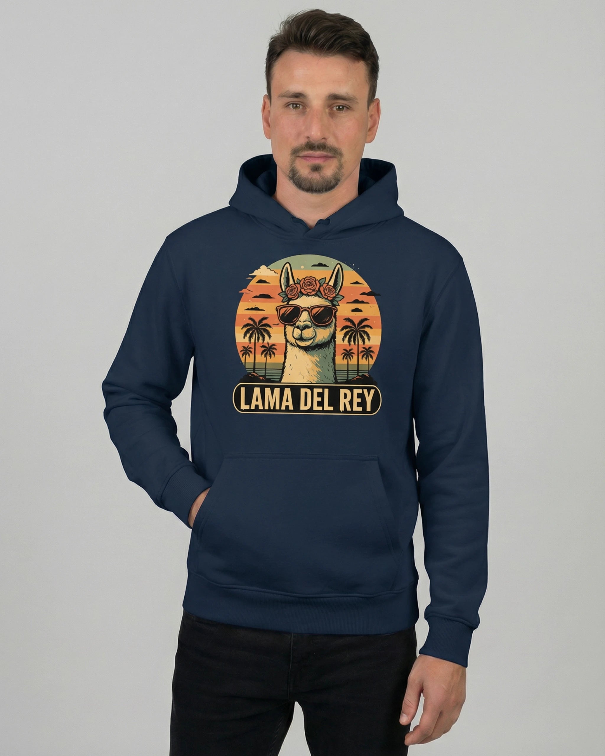 Lama Del Rey Hoodie in Dunkelblau French Navy für Herren Frontalansicht - Nachhaltige Bio-Baumwolle