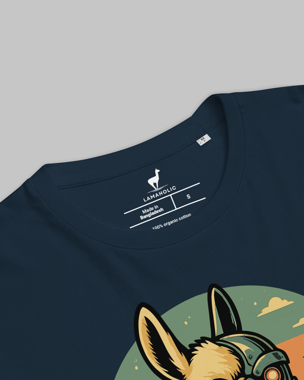 Nerd T-Shirt "Laminator" in French, Detailansicht Nacken-Label. Geschenk für Gamer & Nerds.