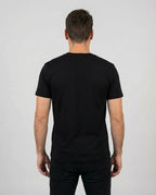 Witziges T-Shirt "Laminator" für Herren in Schwarz, Rückenansicht am Model. Für die nächste LAN-Party.