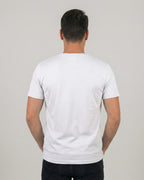 Geek T-Shirt "Laminator" für Männer in Weiss, Rückenansicht am Model. Zeige deine Nerd-Seite.